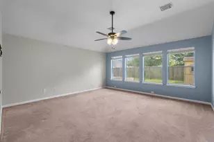 3925 Larkspur St, Alvin, TX 77511 - Photo 15