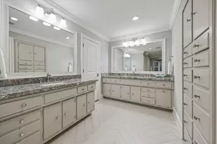 23 Hickory Ridge Dr, Houston, TX 77024 - Photo 31