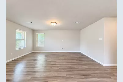 3216 Moore Avenue, Bay City, TX 77414 - Photo 11