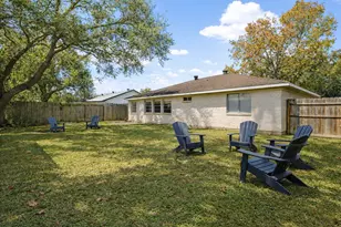 327 Windward Dr, League City, TX 77573 - Photo 17