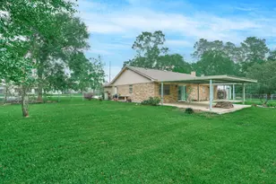 619 Pinewood Dr, Conroe, TX 77385 - Photo 35