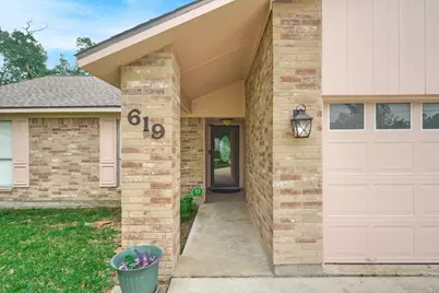 619 Pinewood Drive, Conroe, TX 77385 - Photo 5