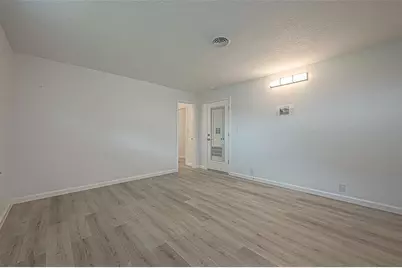1209 Pine Street, Alvin, TX 77511 - Photo 3