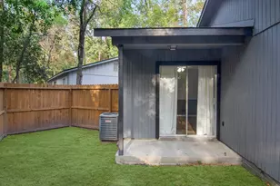 2709 S Millbend Dr, The Woodlands, TX 77380 - Photo 9