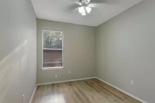 2709 S Millbend Dr, The Woodlands, TX 77380 - Photo 23