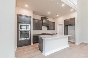 7335 Rolling Grove Ln Ln, Fulshear, TX 77441 - Photo 9