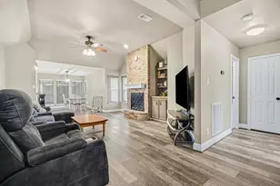 13402 Bob White Dr, Santa Fe, TX 77510 - Photo 5