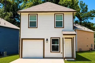 136 Black Walnut, Livingston, TX 77351 - Photo 1