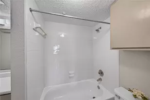 2750 Holly Hall St, Houston, TX 77054 - Photo 5