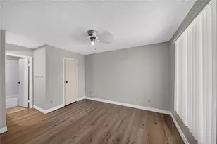 2750 Holly Hall St, Houston, TX 77054 - Photo 7