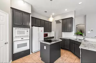 3827 Shady Breeze Dr, Houston, TX 77082 - Photo 3