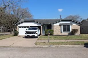 1217 Brookhollow Dr, Deer Park, TX 77536 - Photo 1