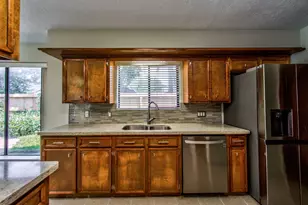 8022 La Brea Dr, Houston, TX 77083 - Photo 19