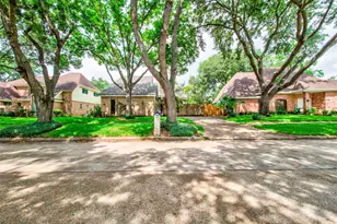 8022 La Brea Dr, Houston, TX 77083 - Photo 35