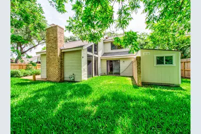 8022 La Brea Drive, Houston, TX 77083 - Photo 11