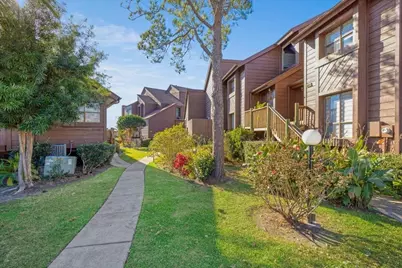 727 Davis Road, League City, TX 77573 - Photo 5