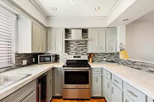 727 Davis Rd, League City, TX 77573 - Photo 11