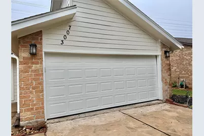 3007 Wagon Trail Drive, Sugar Land, TX 77479 - Photo 3