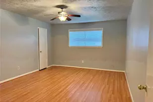 3007 Wagon Trail Dr, Sugar Land, TX 77479 - Photo 17