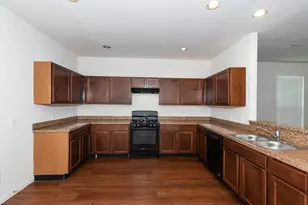 16 Leisure Shore Ct, Manvel, TX 77578 - Photo 3