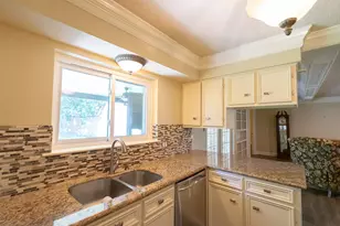 5105 Apple Springs Dr, Pearland, TX 77584 - Photo 13