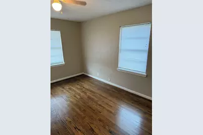 216 Schilling Street, Baytown, TX 77520 - Photo 5