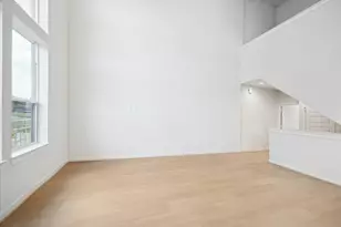 817 Thornton Rd, Houston, TX 77018 - Photo 3