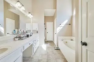 16723 Chewton Glen St, Tomball, TX 77377 - Photo 13