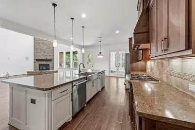 10 Coronet Ridge Court, The Woodlands, TX 77375 - Photo 15