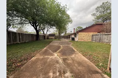 3806 Westheimer Place Drive, Houston, TX 77082 - Photo 3