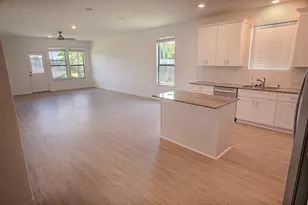 3111 Clydesdale Dr, Alvin, TX 77511 - Photo 5