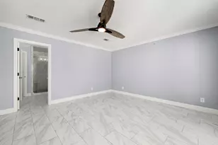 27202 Wells Ln, Conroe, TX 77385 - Photo 17