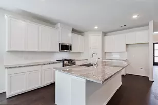 136 Mockingbird Trails Dr, Willis, TX 77318 - Photo 11