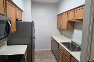 3780 Tanglewilde St, Houston, TX 77063 - Photo 5