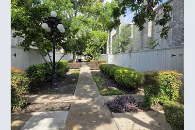 3780 Tanglewilde Street #106, Houston, TX 77063 - Photo 27