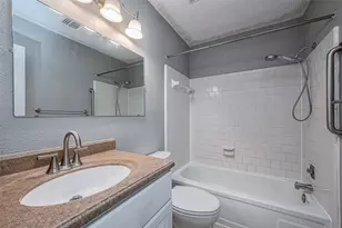 3923 Issacks Way, Sugar Land, TX 77479 - Photo 25