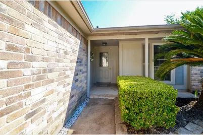 3923 Issacks Way, Sugar Land, TX 77479 - Photo 3