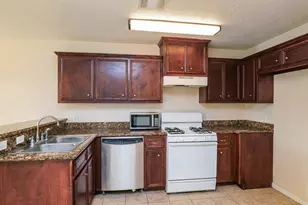 8424 Cannon St, Houston, TX 77051 - Photo 7