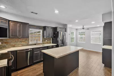 10519 Fawnview Drive, Houston, TX 77070 - Photo 13