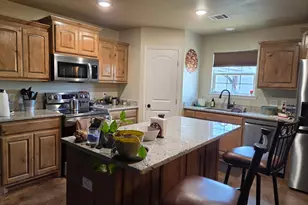 98 Dog Fish Dr, Palacios, TX 77465 - Photo 3