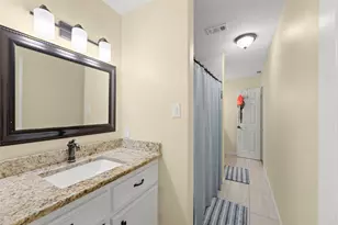 615 Cypress Ave, Fresno, TX 77545 - Photo 35