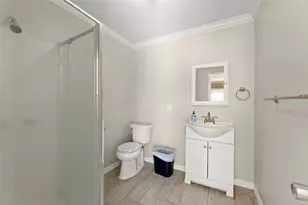 615 Cypress Ave, Fresno, TX 77545 - Photo 39