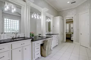 127 E Bracebridge Cir, The Woodlands, TX 77382 - Photo 17