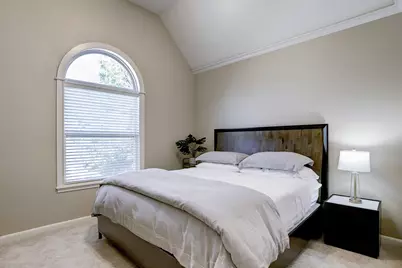 127 E Bracebridge Circle, The Woodlands, TX 77382 - Photo 37