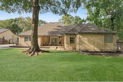 1107 Chateau Woods Parkway Drive, Conroe, TX 77385 - Photo 27