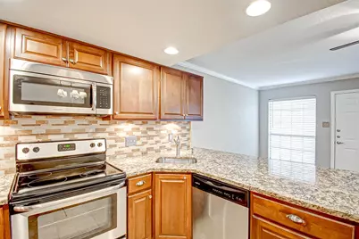5151 Richmond Avenue #115, Houston, TX 77056 - Photo 15