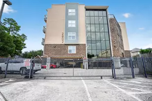 2802 Morrison St, Houston, TX 77009 - Photo 1