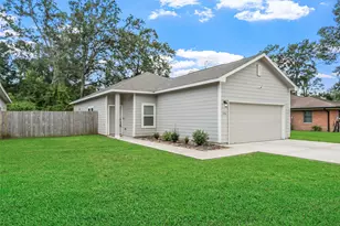 306 Helen St, Cleveland, TX 77328 - Photo 1