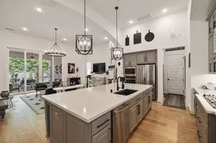 2514 Heritage Park Dr, Missouri City, TX 77459 - Photo 9