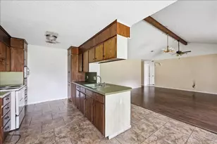 2901 23rd St, Orange, TX 77630 - Photo 13
